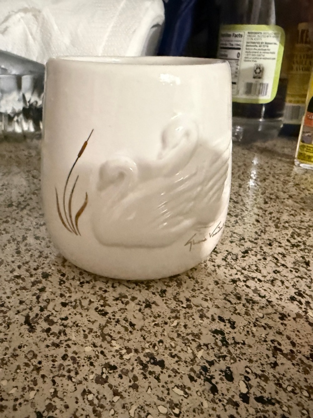 Vintage Telaflora Glora Vanderbilt White Ceramic Swan Planter with Gold Detail